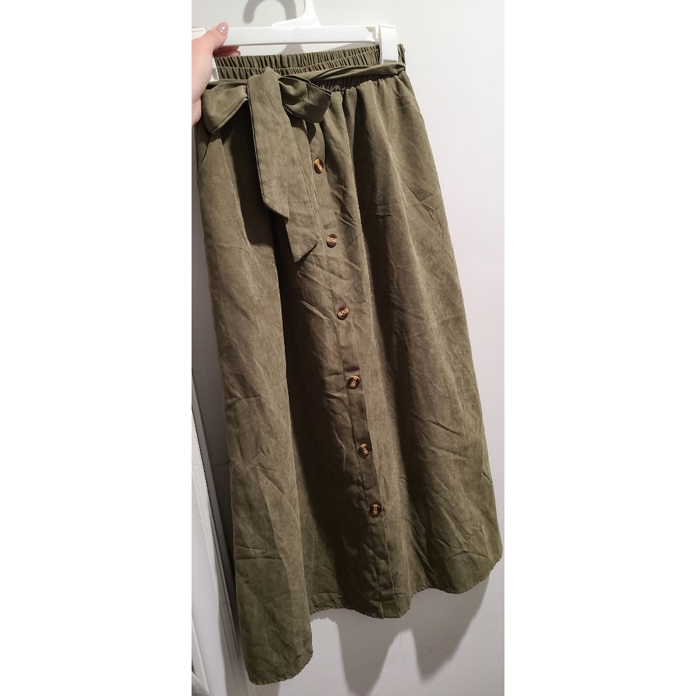 Olive Midi Skirt Buttons